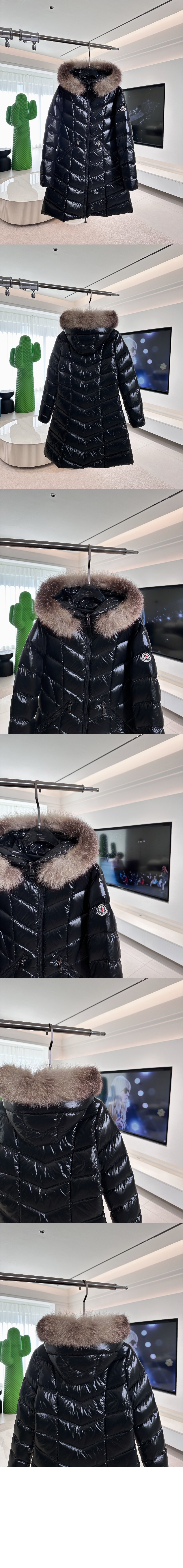 로고 롱 패딩 > Coat - 코트