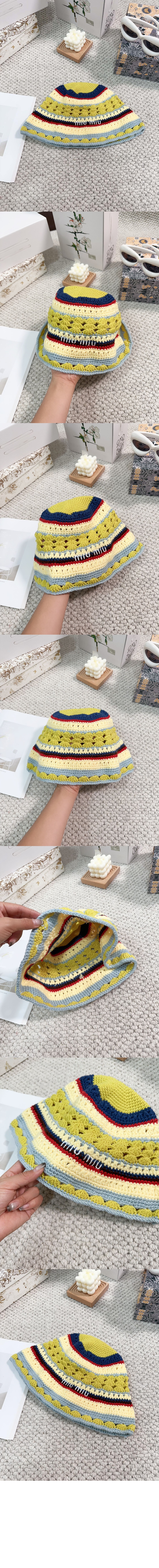 니트 스트라이프 캡 5HC697 > 미우미우