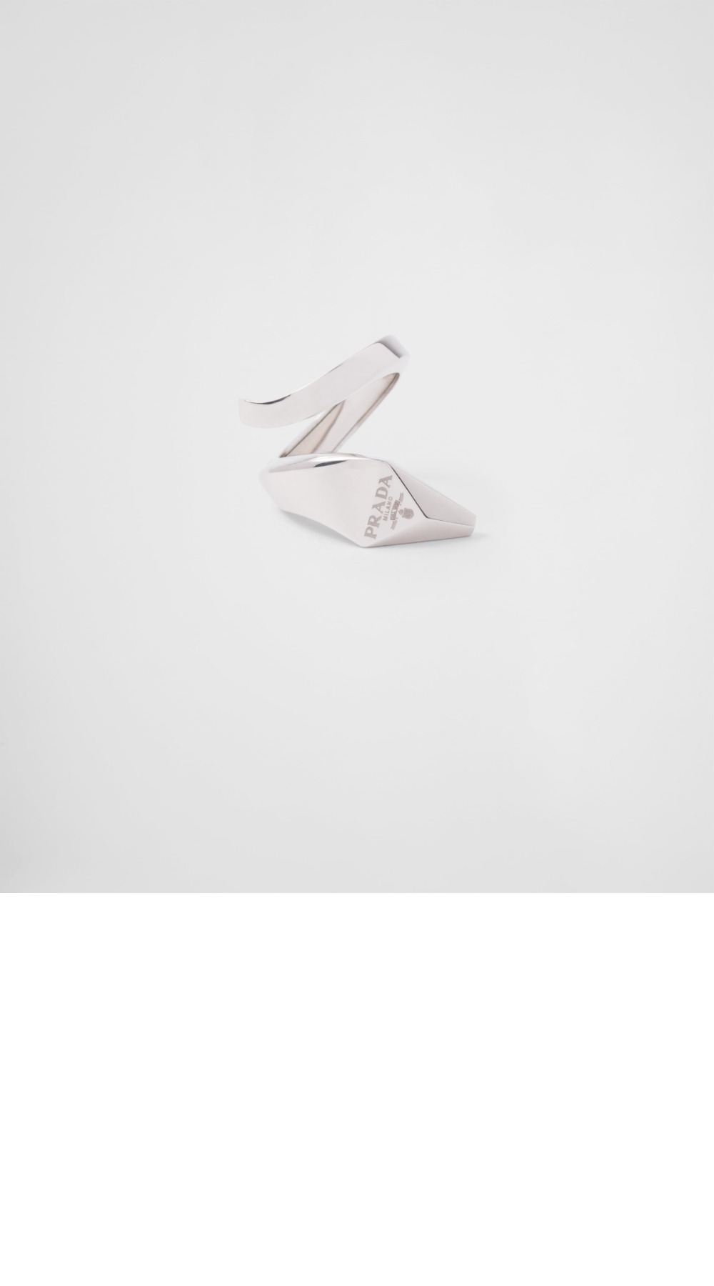 8k 화이트 골드 스네이크 반지 1JA136 > 프라다