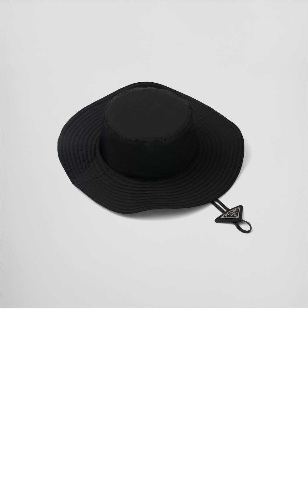 리나일론 햇 2HC250 > 프라다