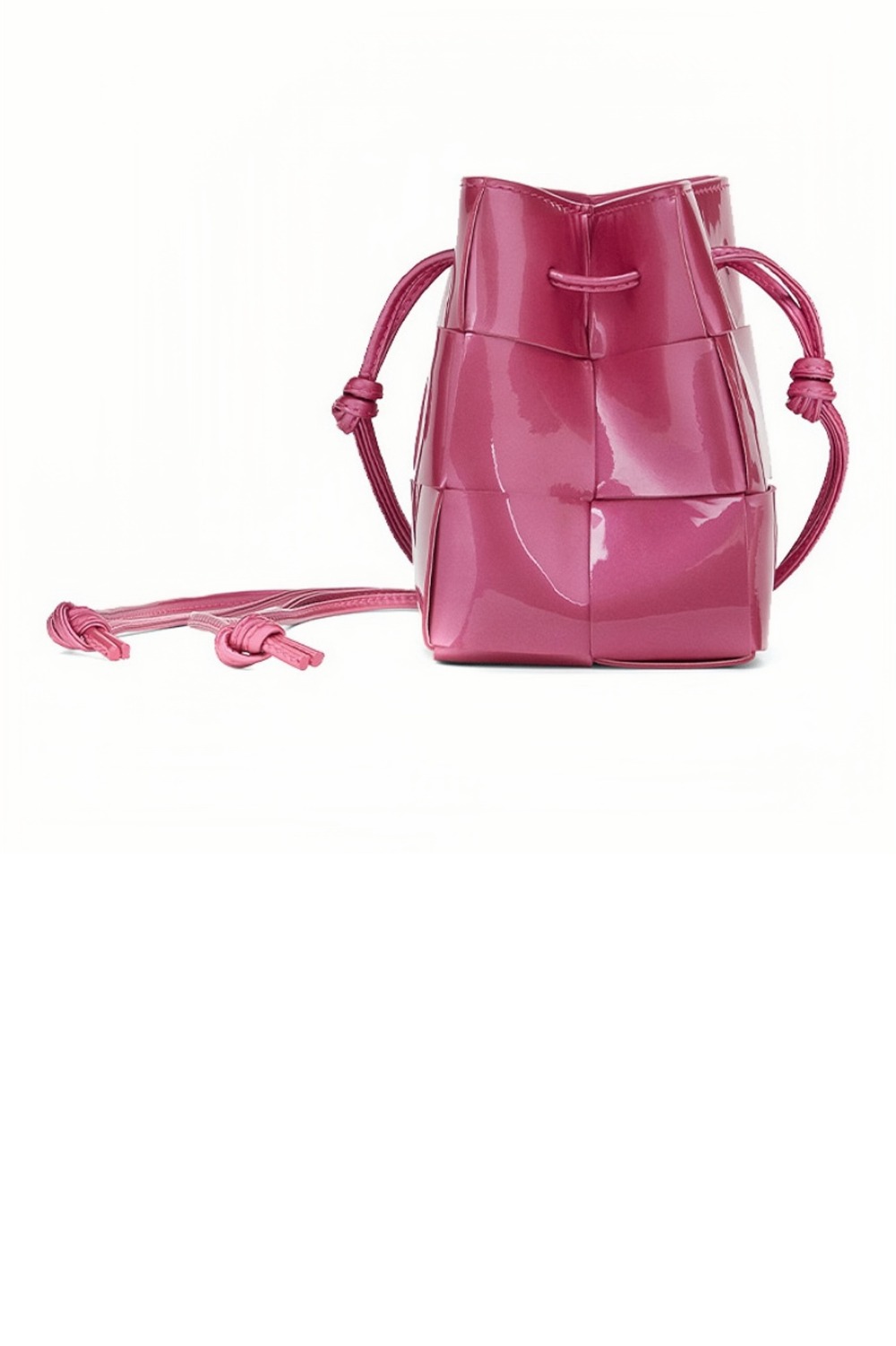 카세트 미니 크로스바디 버킷백 680217 > Cassette - 카세트