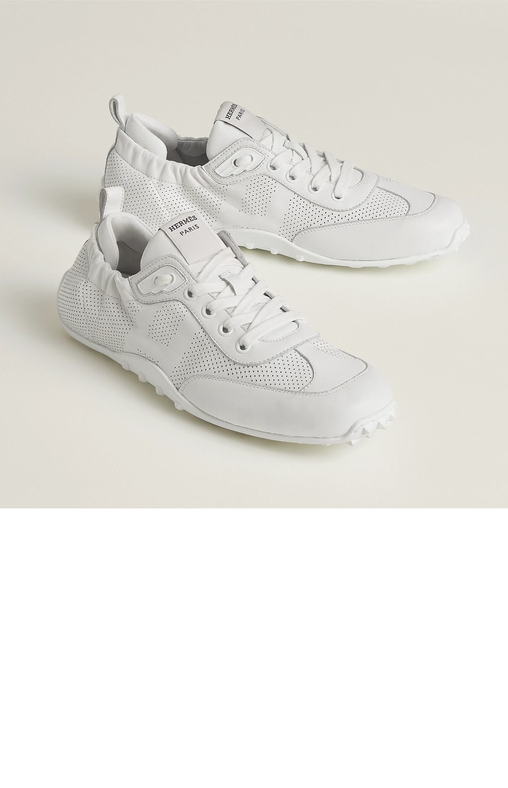 스니커즈 인 > Sneakers - 스니커즈