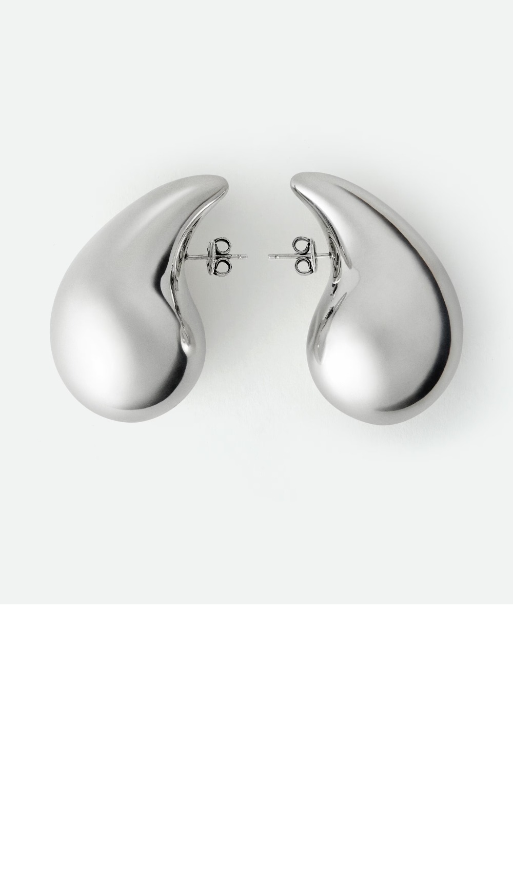 라지 드롭 이어링 720038 > 보테가베네타