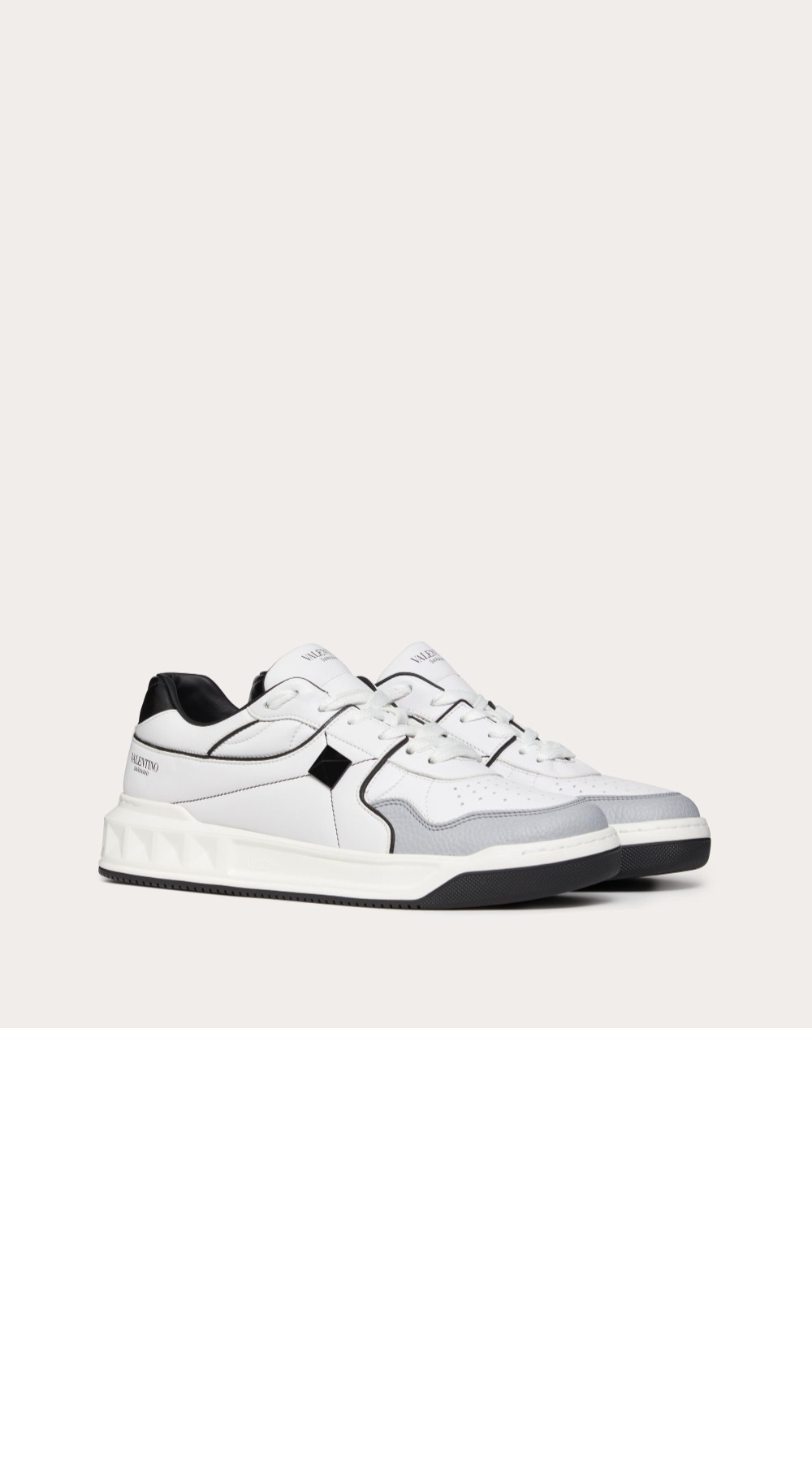 나파 가죽 원 스터드 로우탑 스니커즈 WY2S0E > One Stud - 원 스터드