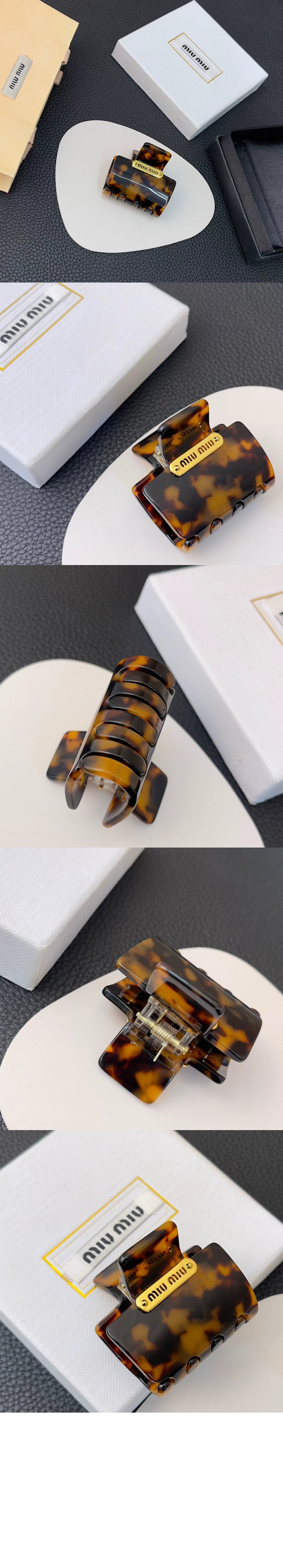 로고 장식 스몰 클로 클립 5IF148 > 미우미우