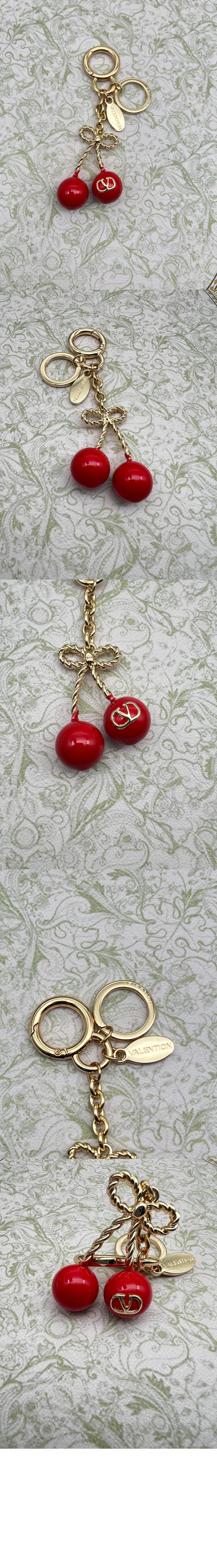 에나멜 백 참 > 발렌티노