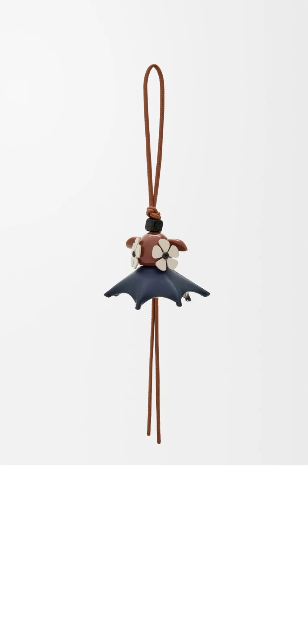 플루메리아 퍼즈 참 > 로에베