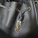 그레인 가죽 소재의 PARIS VII 스몰 호보백 796626 &#038;amp;gt; Paris - 파리