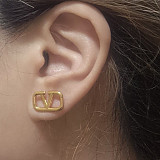 브이로고 시그니처 메탈 이어링 &#038;amp;gt; 발렌티노