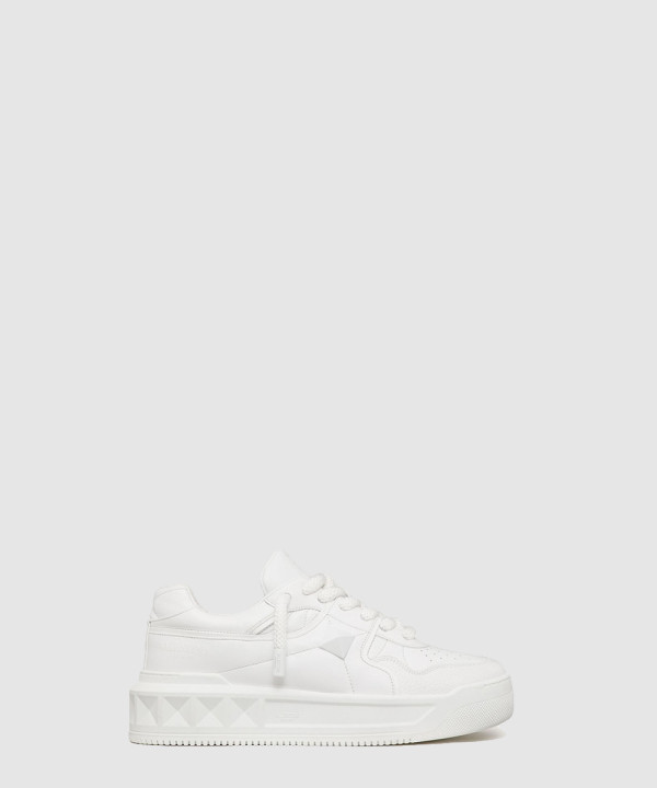 가죽 로우탑 원 스터드 XL 스니커즈 1Y0S0G