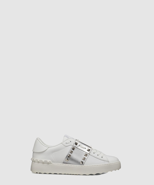 송아지 가죽 락스터드 언타이틀드 스니커즈 TW0S0A