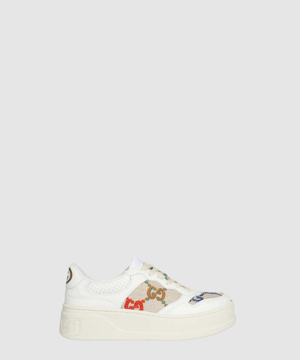 여성용 GG 엠보스 스니커즈 670408