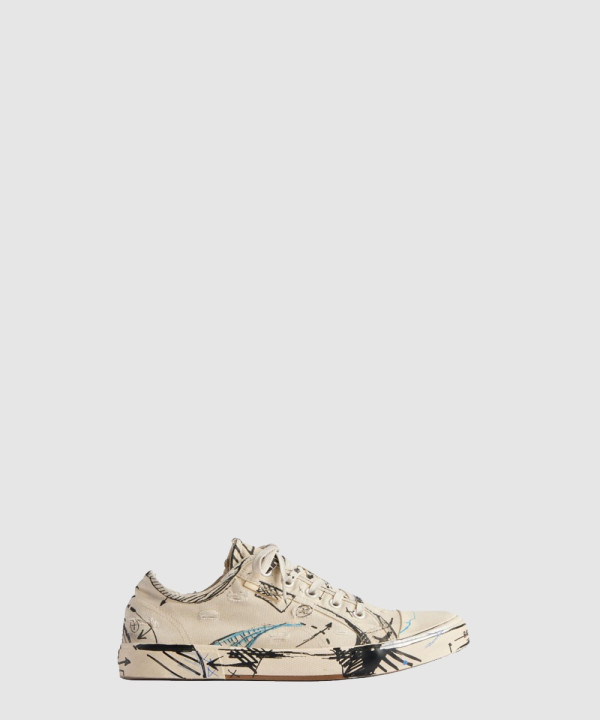 파리 스니커즈 688754