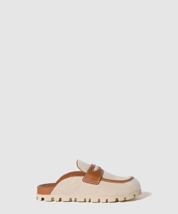 캔버스 및 가죽 뮬 5D377E