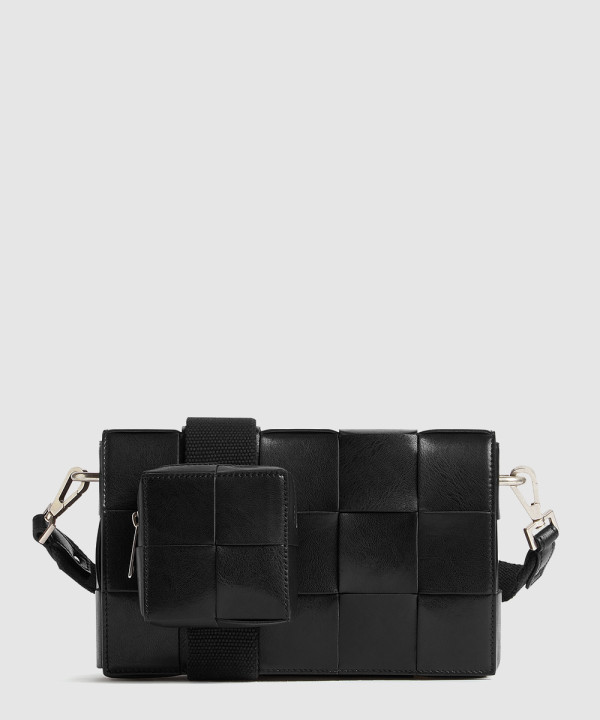 다양하게 활용할 수 있는 스트랩을 갖춘 카세트 741777