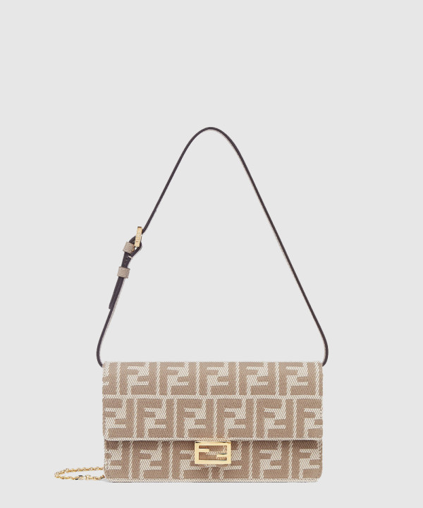 바게트 체인 지갑 8M0498