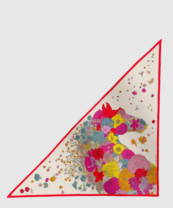 Gentle Floral Cloak 자이언트 트라이앵글