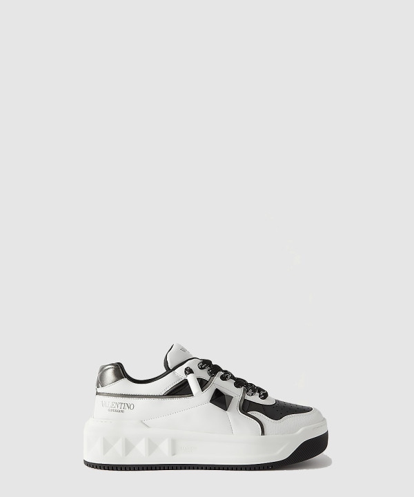 원 스터드 XL 가죽 스니커즈 2Y2S0G