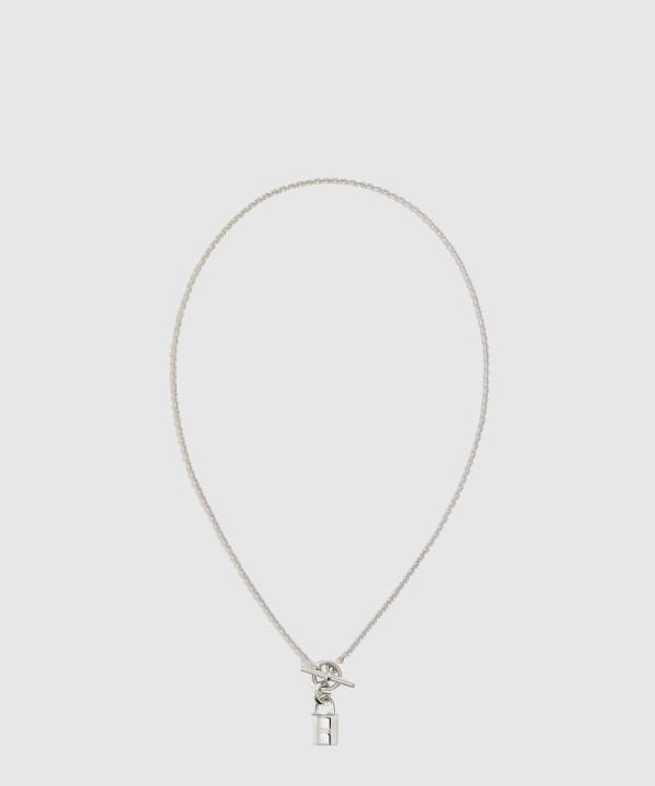 Kelly Cadenas 목걸이